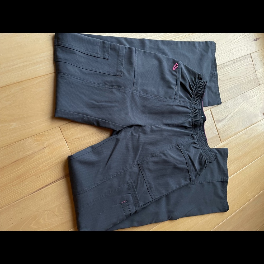 Like new Heartsoul scrub pants